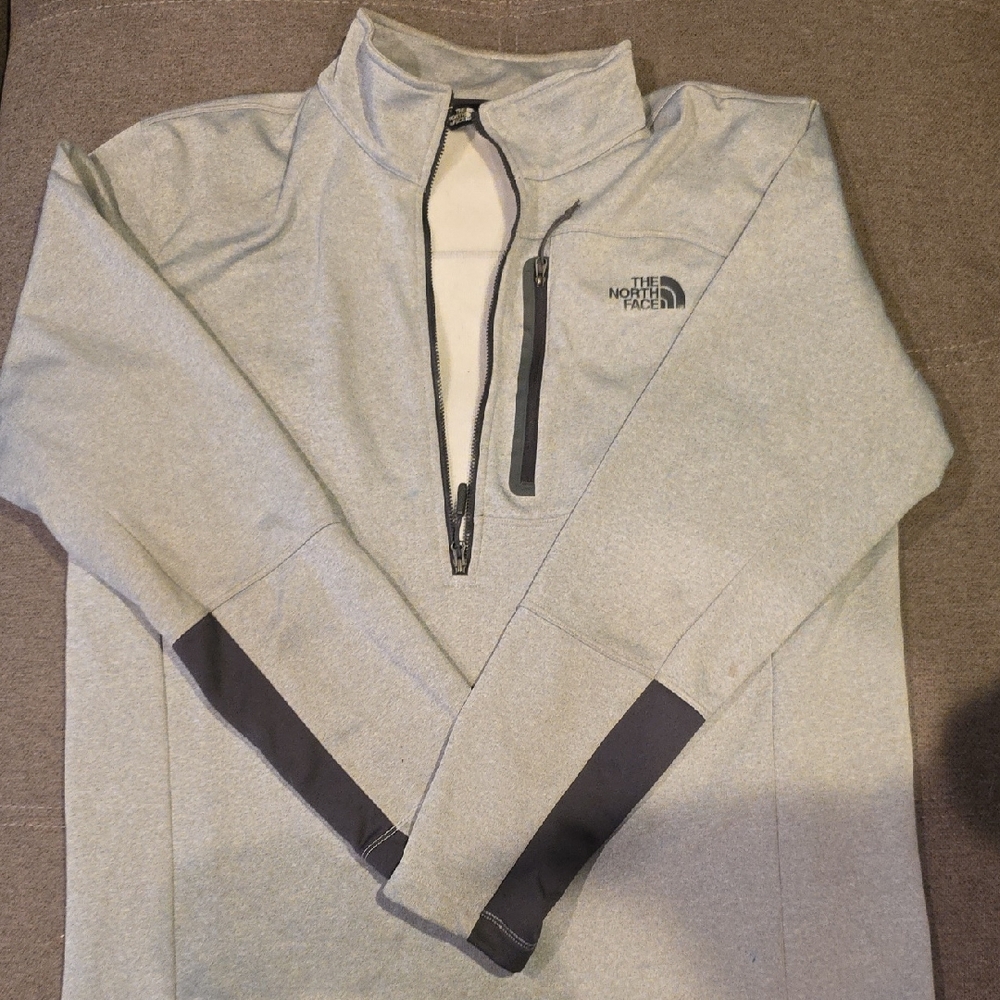 The North Face Light Gray Quarter-Zip Fleece